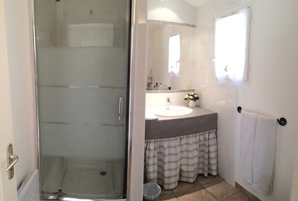 Le Clos Des Cigales Roussillon en Isere Zimmer foto