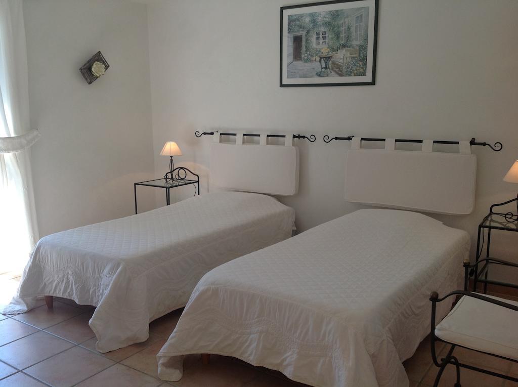Le Clos Des Cigales Roussillon en Isere Zimmer foto